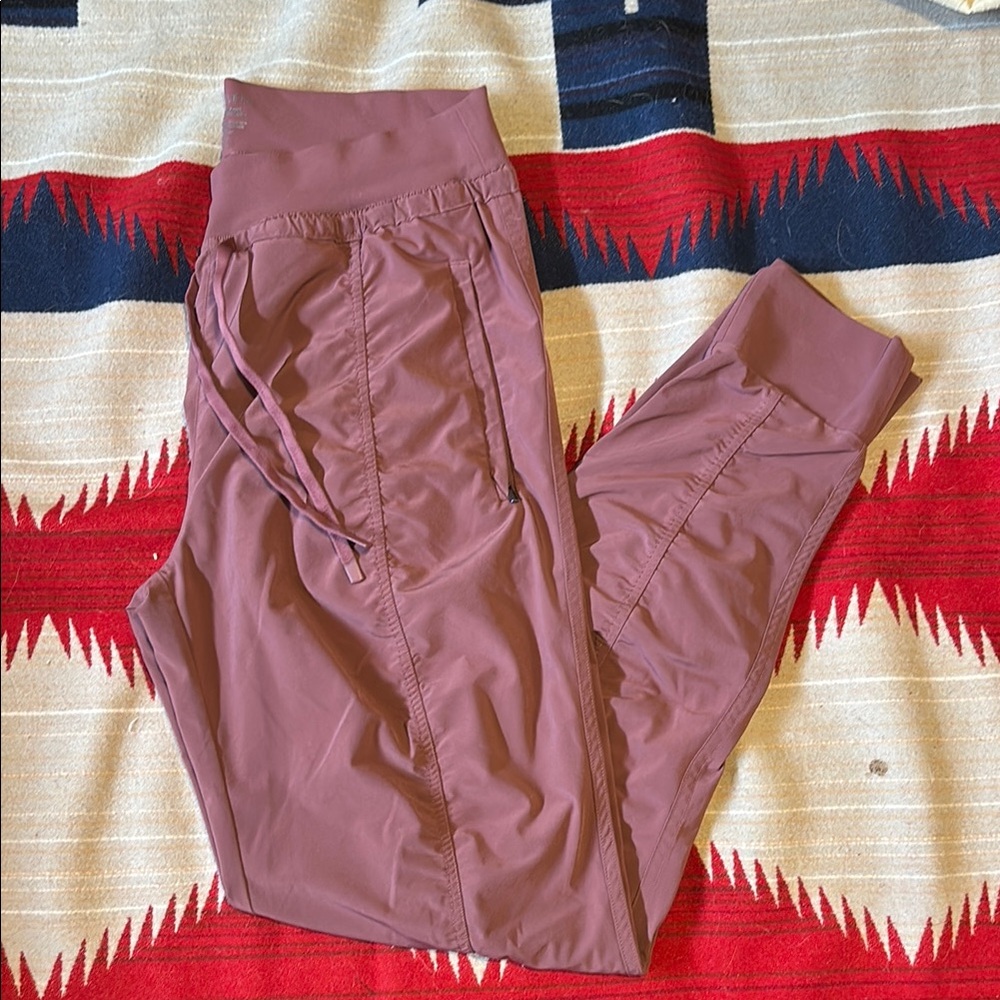 Women’s 10 tall athleta joggers